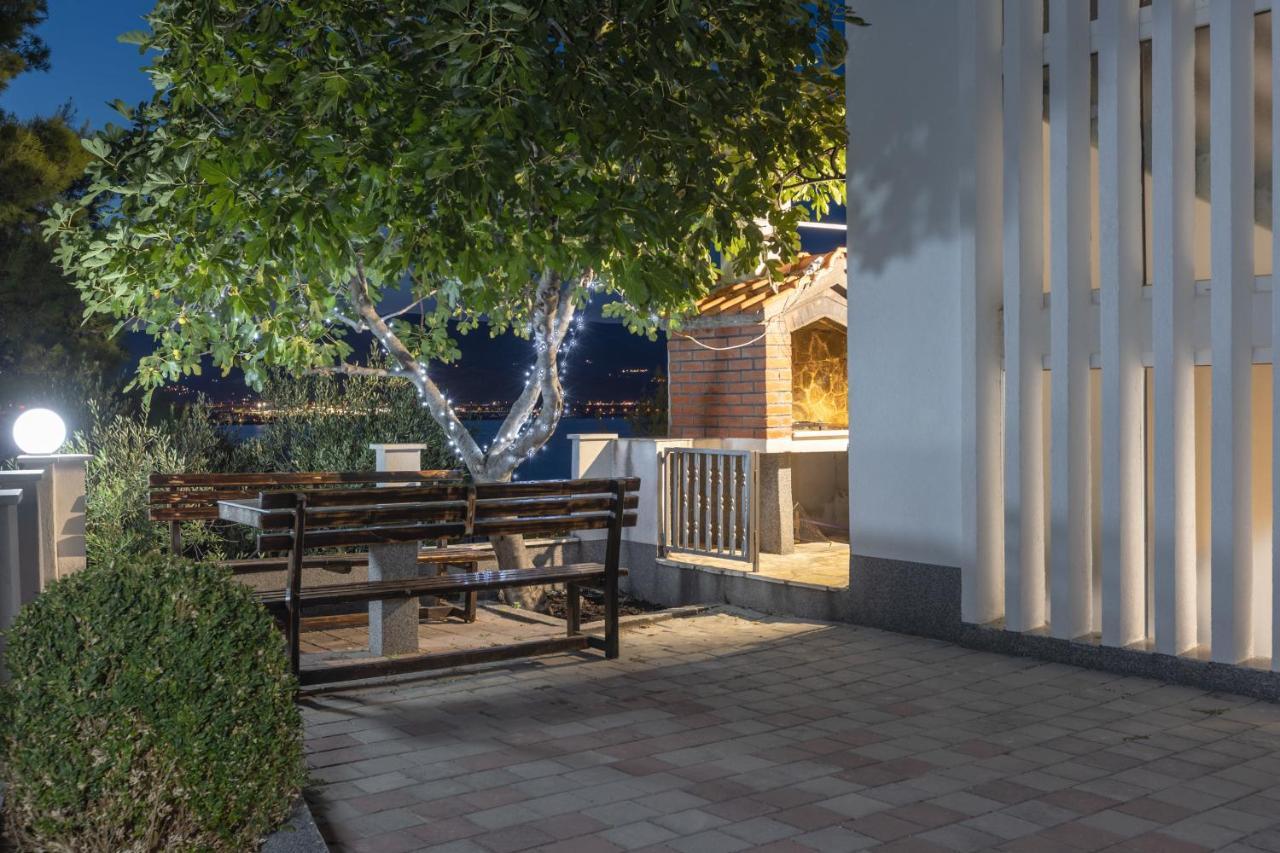 Holiday Home Insulam Mare Trogir Eksteriør bilde